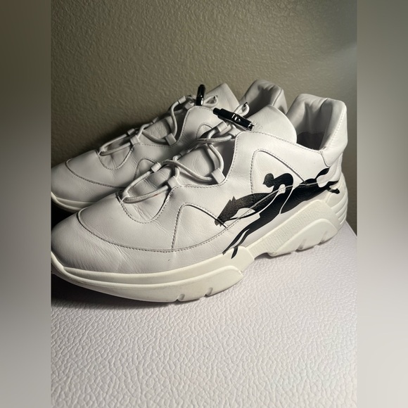 Longchamp White and Black  logo Sneakers size 41 - W10.5 -M 8 - Picture 2 of 12